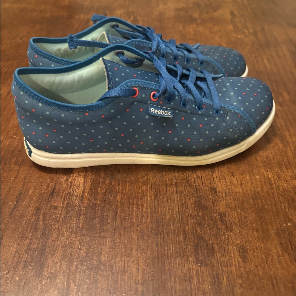 Reebok Blue Sneakers‎ with Polka Dots
